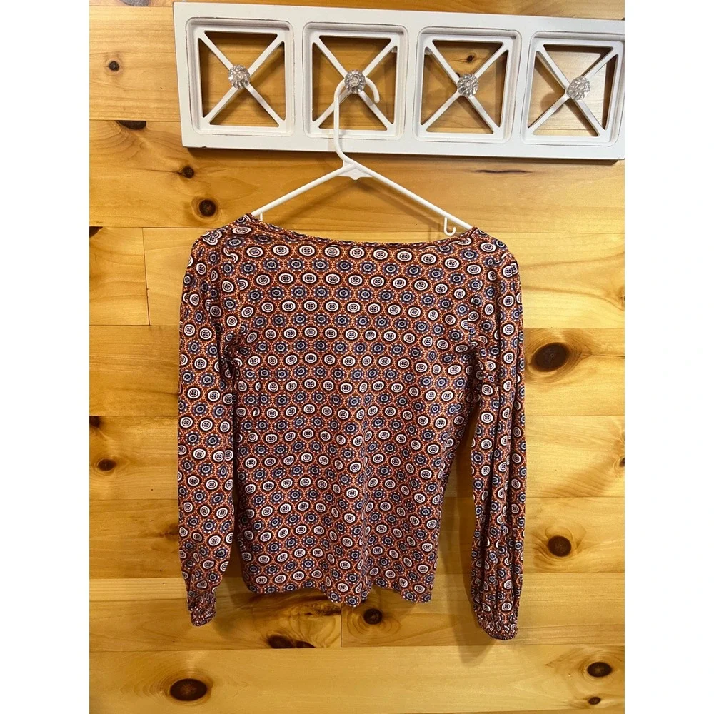 LOFT Womens XS Brown Blue Geometric Medallion V-Neck Long Sleeve Cotton Top